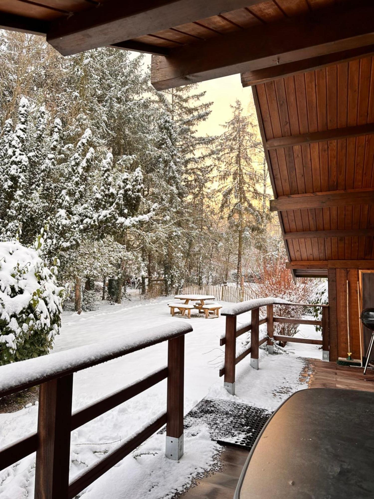 Chalet Four Seasons ดูร์บี ภายนอก รูปภาพ